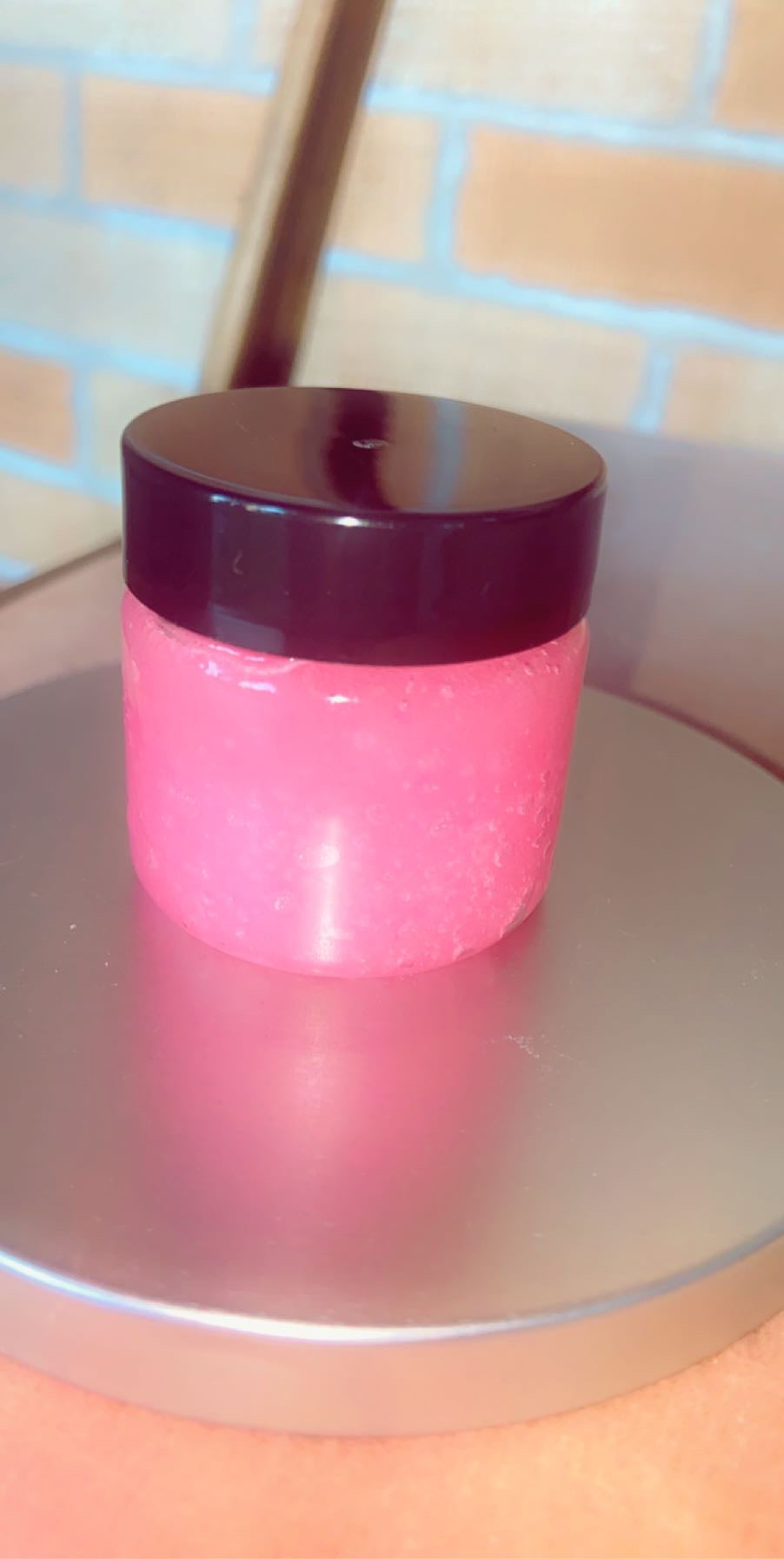 FLAVORED SUGAR LIP SCRUB - STRAWBERRY SHORTCAKE